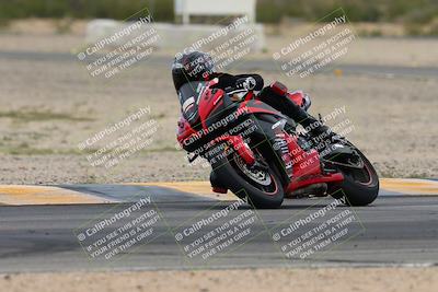 media/Mar-14-2024-Racers Edge (Thu) [[4dba5072a2]]/B Group/Session 3 Turn 4/